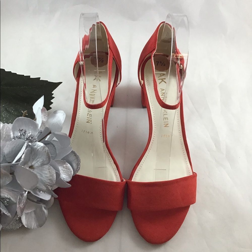 Anne Klein red suede sandal size 7.5 . Heel height 2.5 inches.